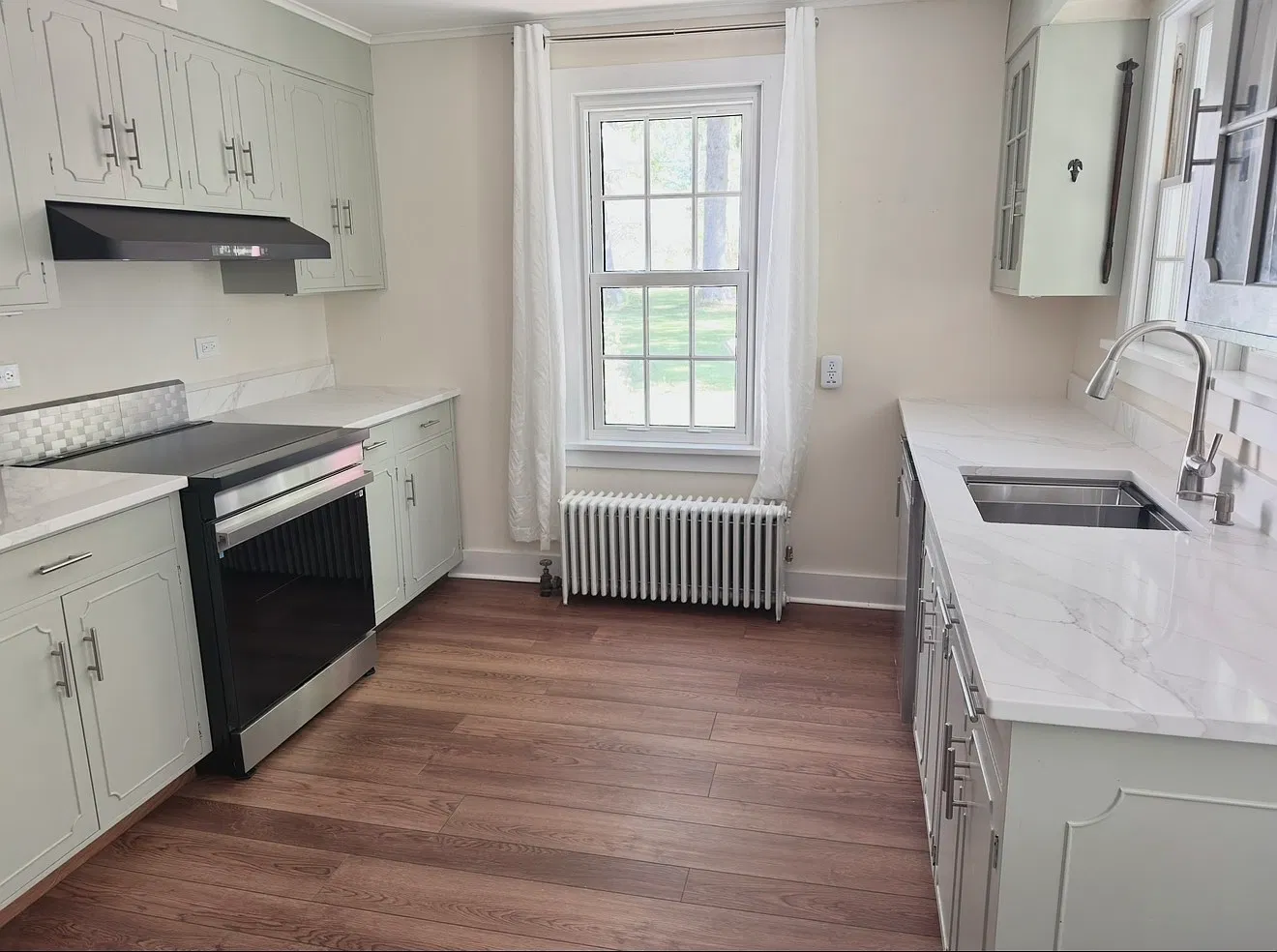 3 bed, 1600 sqft, $3,500 — Photo 3