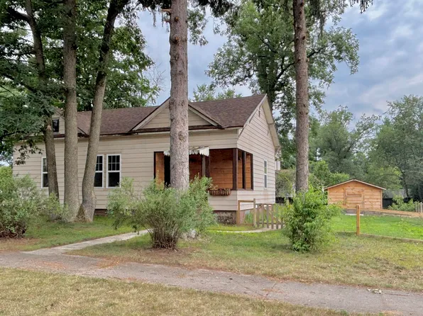 520 7th St, Baldwin, MI 49304