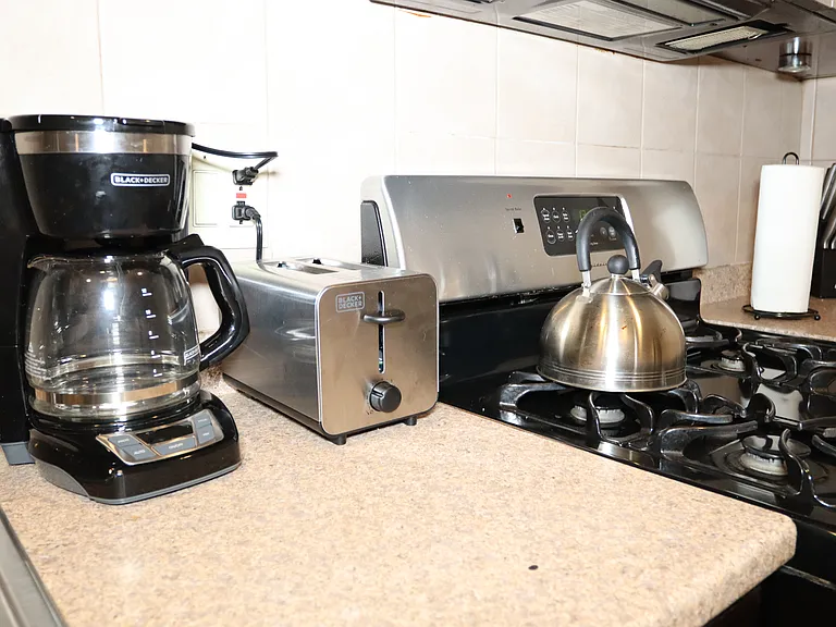 455 Pavonia Ave #2A — Photo 8