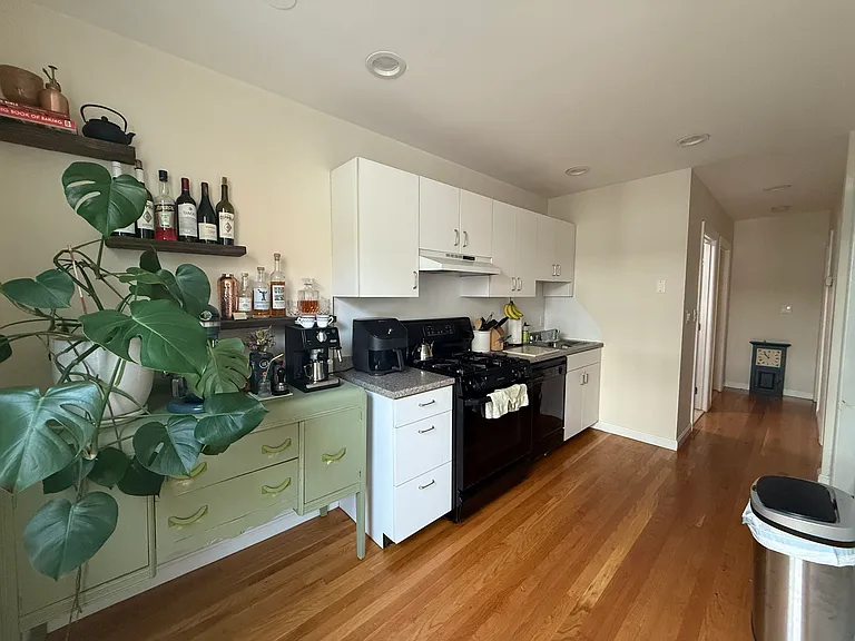 332 Bunker Hill St #1 — Photo 19