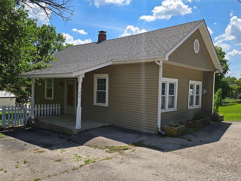 1st image of 122 Almeling St