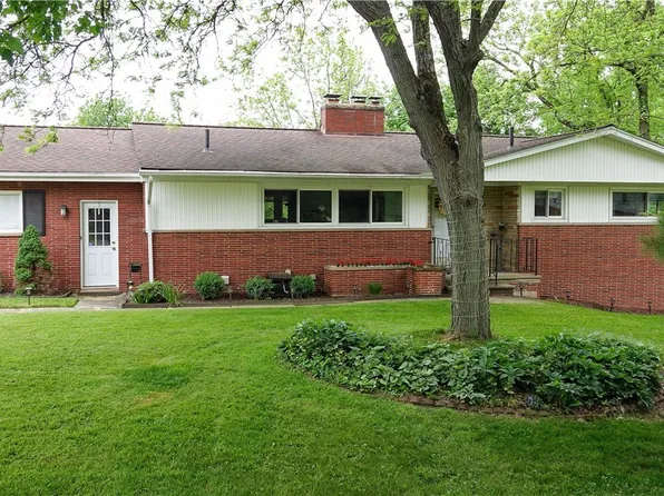 18171 Fern Ln, Walton Hills, OH 44146