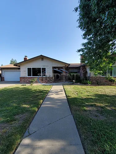231 E 18th Street 1806 Sampson Photo 1