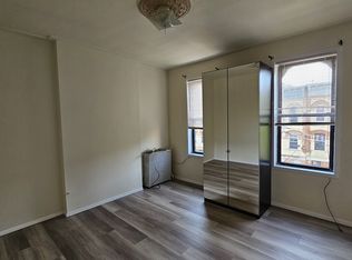 1890 Cornelia St #3R, Ridgewood, NY 11385