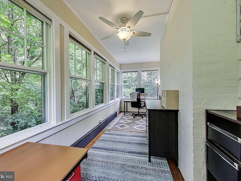 5809 Grosvenor Ln — Photo 17