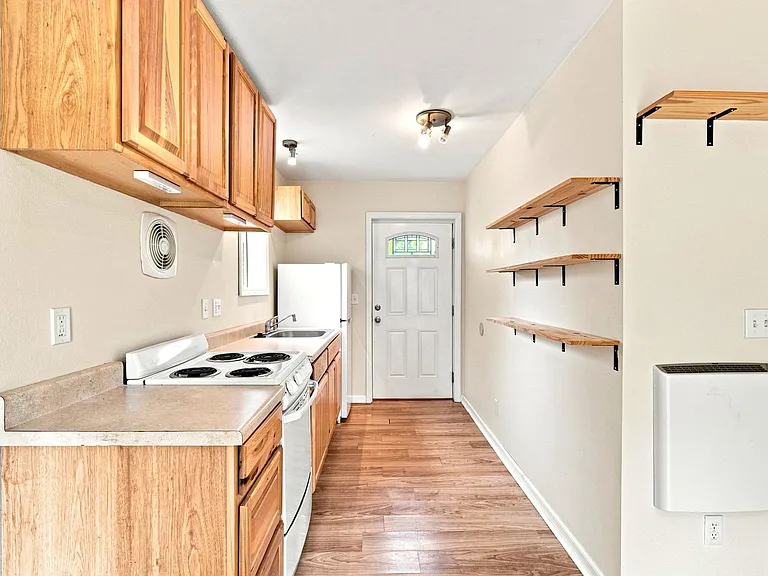 6044 SE Henderson St #B — Photo 5