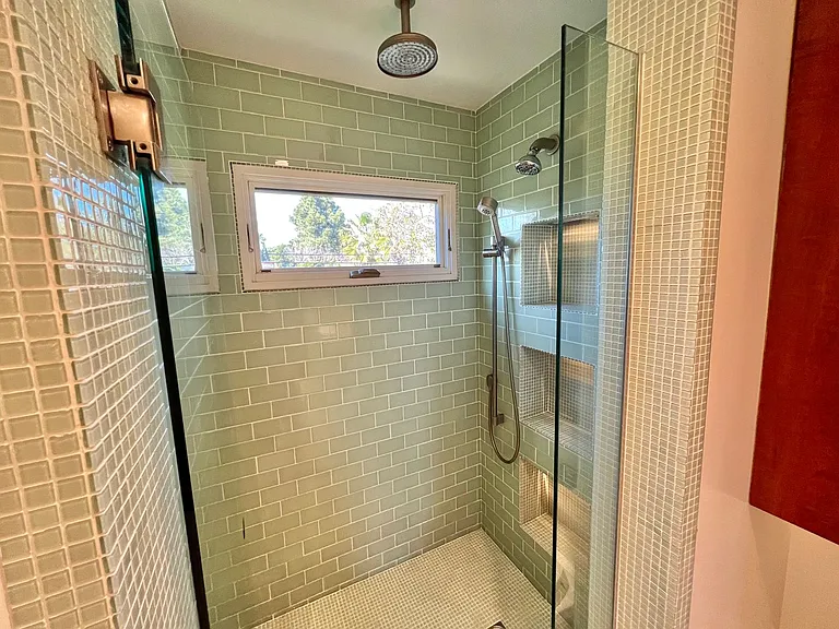 Spacious 3BR Bluff Heights Home | Gated Yard, Garage & Modern Upgrades — Photo 23