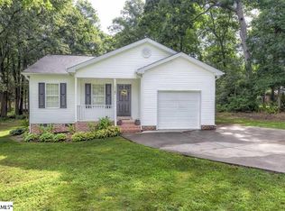 106 Lilly St, Simpsonville, SC 29681