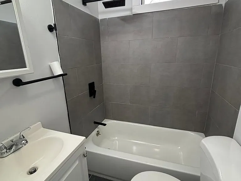 57 Thompson St — Photo 18
