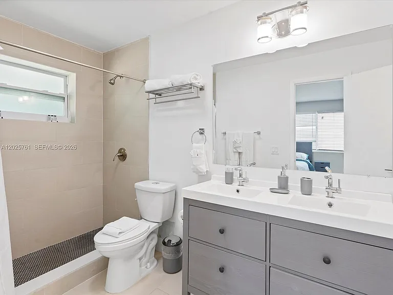 3981 SW 58th St — Photo 13