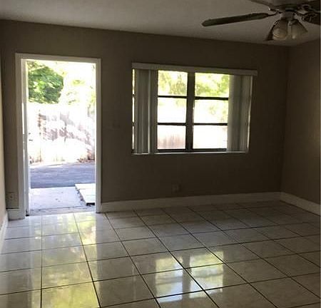 2nd image of 2656 NE 9th Ave #2656