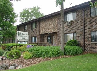 11513 W Brown Deer Rd, Milwaukee, WI 53224