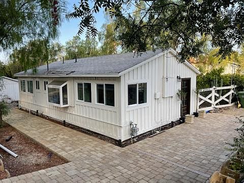1st image of 811 Crusoe Cir