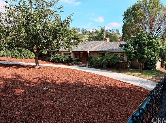 2nd image of 9750 La Canada Way