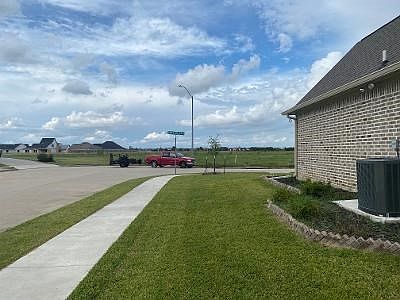 3rd image of 3569 Dante Ln