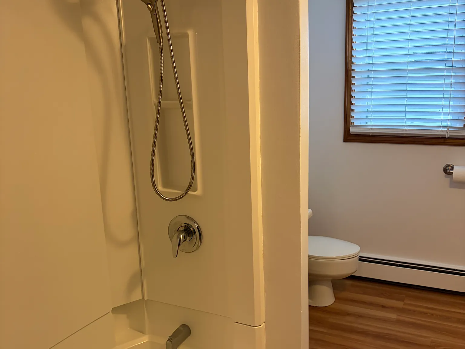 1 bed, $1,400 — Photo 2