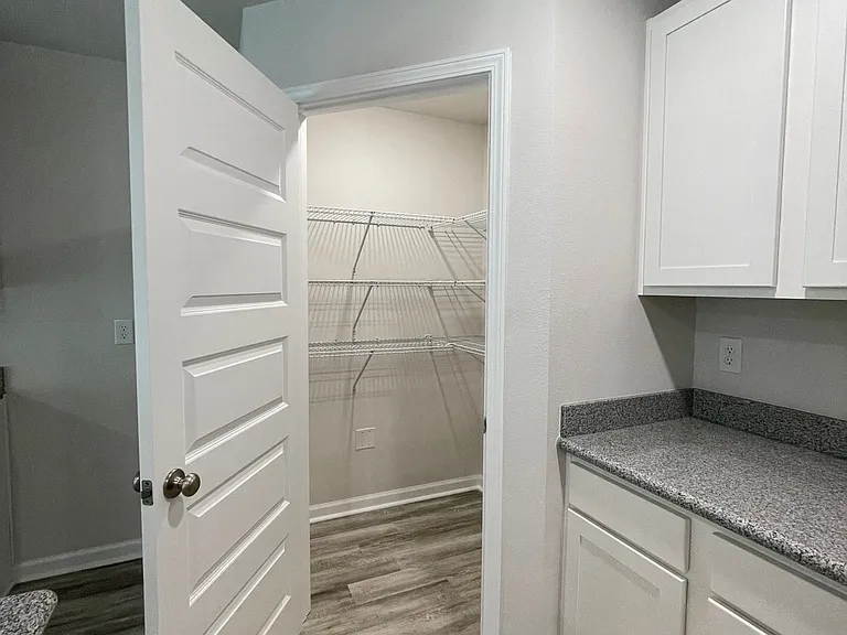 8661 Pathstone Blvd — Photo 44