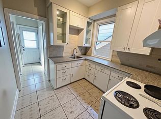 70 Belview Ave #2, Hamilton, ON L8L 7K8