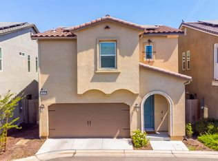 915 Winchell Way W, Madera, CA 93636