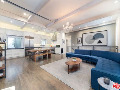 8328 Kirkwood Dr, Los Angeles, CA, 90046