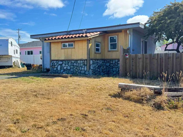 844 Humboldt St, Crescent City, CA 95531