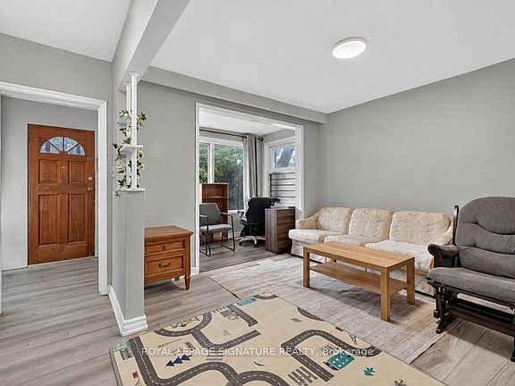 4th image of 121 Preston St