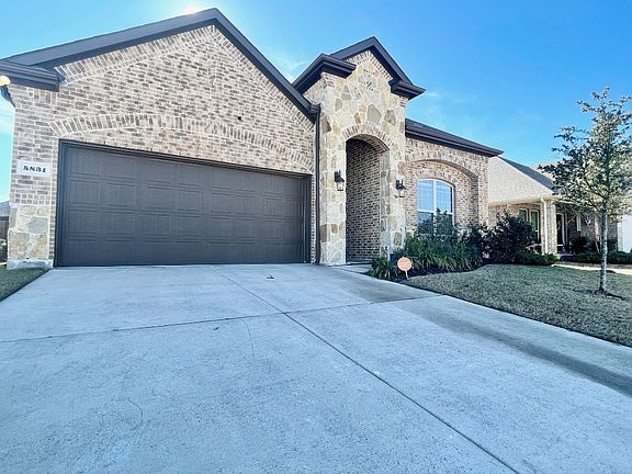 2nd image of 5831 Melville Ln