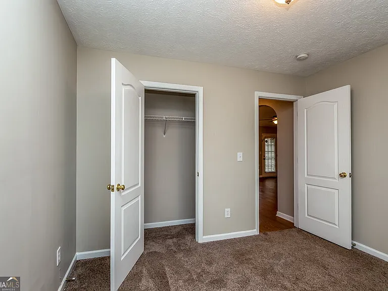 6020 Winston Trce — Photo 11