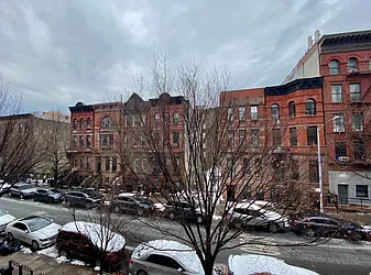 Rented by Harlem Lofts