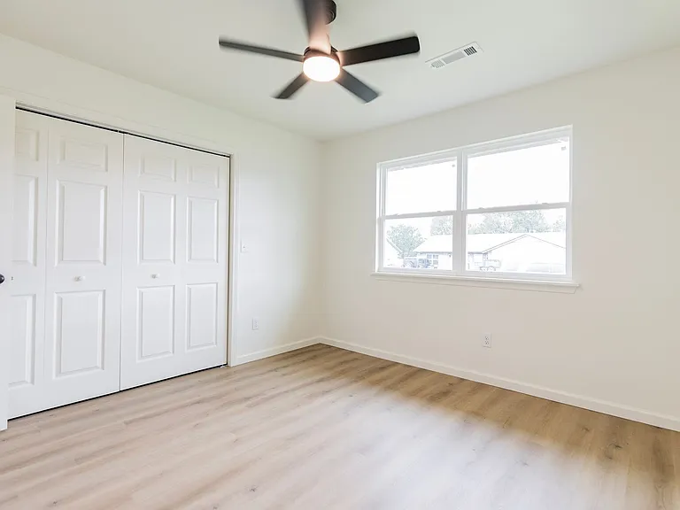 1802 S 14th Pl — Photo 10