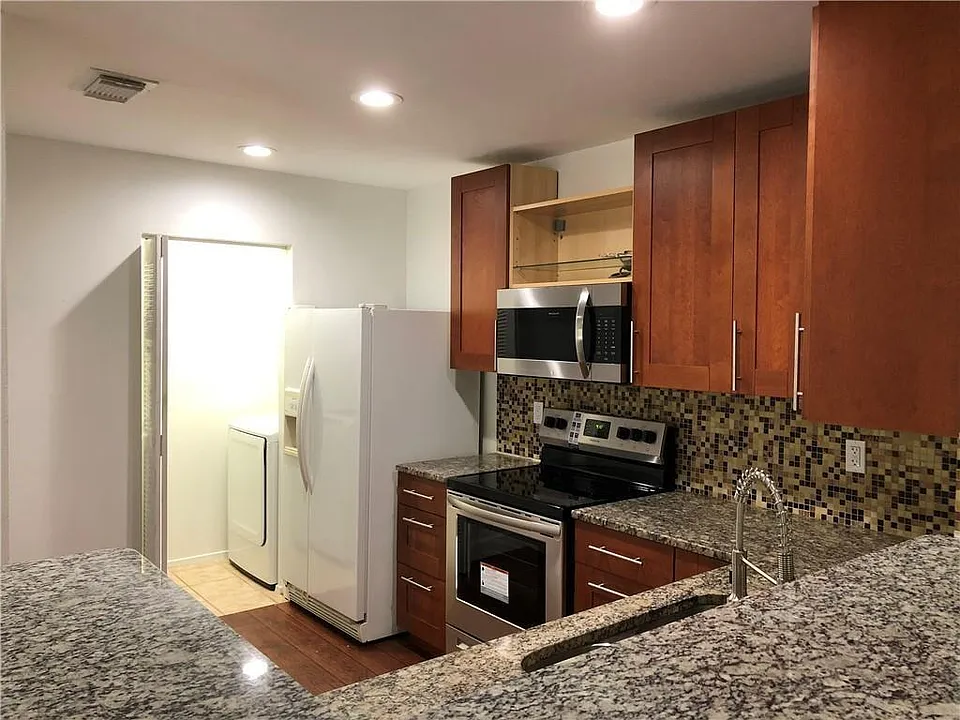 11277 W Atlantic Blvd #206