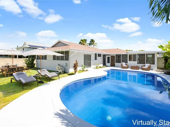 72 Aikahi Loop, Kailua, HI 96734