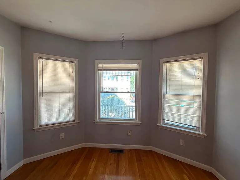 48 Princeton St #1 — Photo 4
