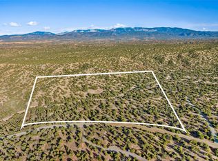 112 Vuelta Maria, Santa Fe, NM 87506