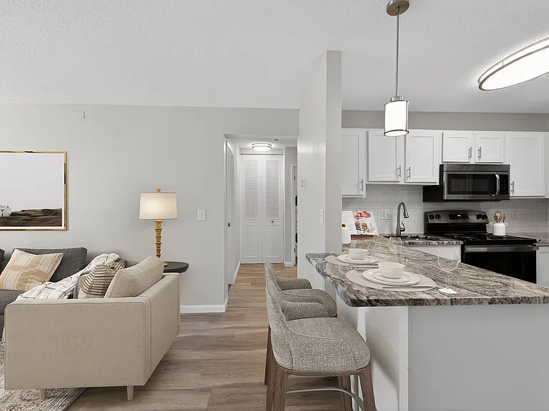 Welcome to Eagle Rock Apartments at West Hartford, where modern design meets comfort. Enjoy spacious layouts, stylish finishes, and a prime location. Make this your new home today and elevate your lifestyle! Contact us for more details.