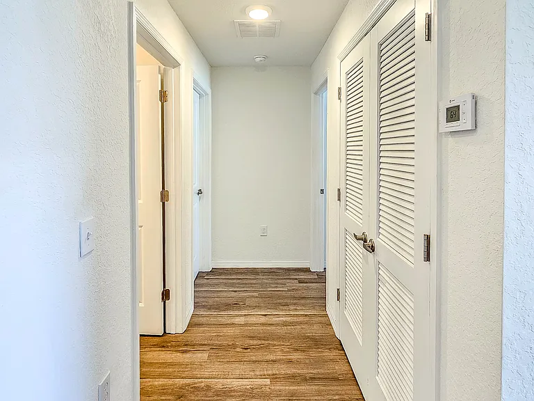 915 Ariana Apartment Community — Photo 61