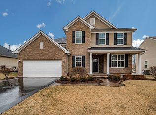 2252 Lundquist Dr, Aurora, IL 60503