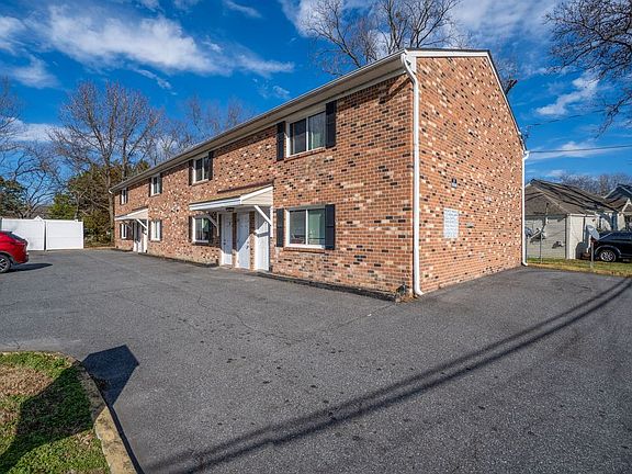 2nd image of 312 Ashlawn Dr APT 7
