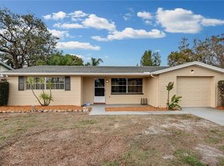 5405 Mosaic Dr, Holiday, FL 34690