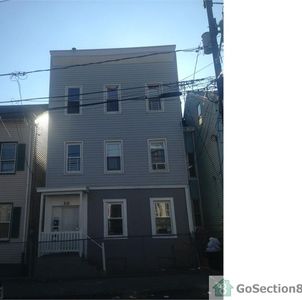 30 Oak St, Paterson, NJ, 07501