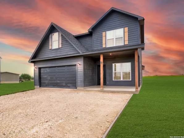 500 County Road 2645, Moore, TX 78057