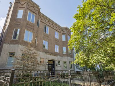 1441 W Cuyler Ave #2E, Chicago, IL, 60613