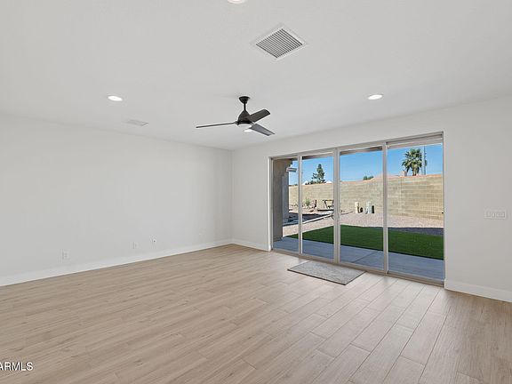 3rd image of 2249 N Shannon Way