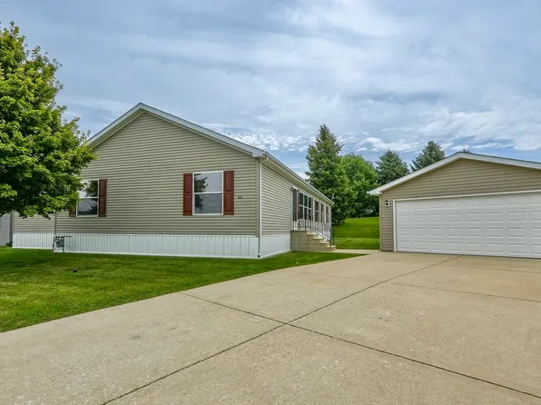 1078 Aspen Dr, Manteno, IL 60950