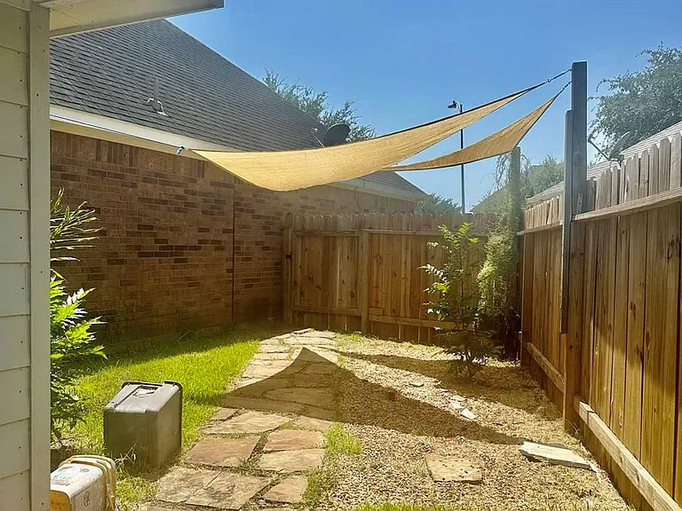 7827 Iris Glen Ln — Photo 13