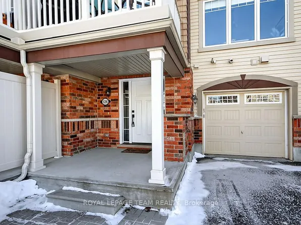 126 Grenadine St, Ottawa, ON K2S 0P1