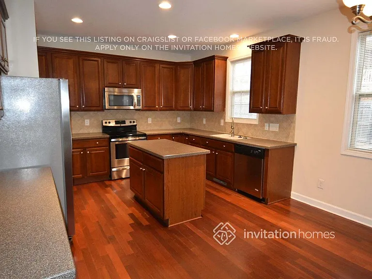 335 Oak Alley Trl — Photo 6