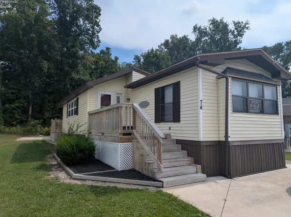 220 Maple Ln #74, Green Springs, OH 44836