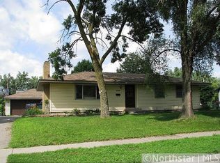 4524 Woodbine Ln, Brooklyn Center, MN 55429