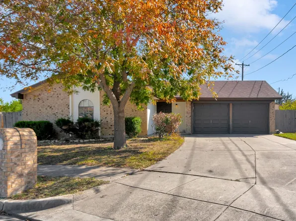 7516 Walnuthill Ct, Watauga, TX 76148